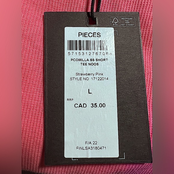 Pieces Brand Strawberry Pink Women’s Size Large T-Shirt NWT - Picture 7 of 7